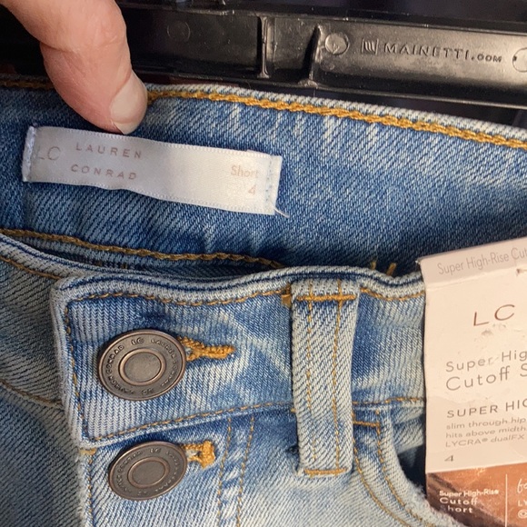 Relist6/28❌ LC Lauren Conrad super high rise cut off distressed denim short 4 - Picture 12 of 16